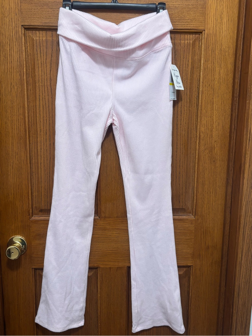 Hippie Rose Light Pink Ribbed Flare Lounge Pants. Sz M. NWT